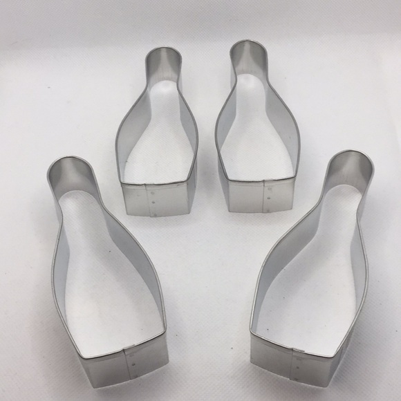 Bundle of 4 Bowling Pin Shaped Cookie Cutters - Picture 5 of 7